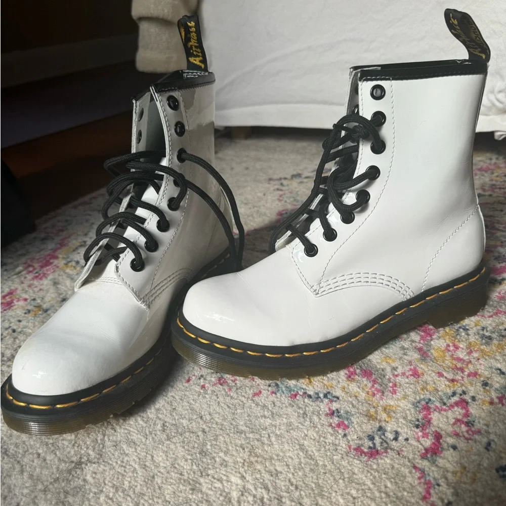 Dr Martens White Patent Leather Boots New Condition Size 37 Never Worn - Picture 5 of 8